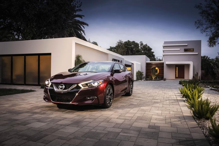 Nissan Maxima Platinum 2015 года  (NA) (фото 4 из 40)